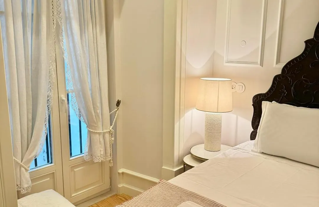 Quarto Com Banheiro Privativo Na Baixa-1